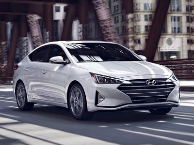 Hyundai Elantra: Stylish Practicality